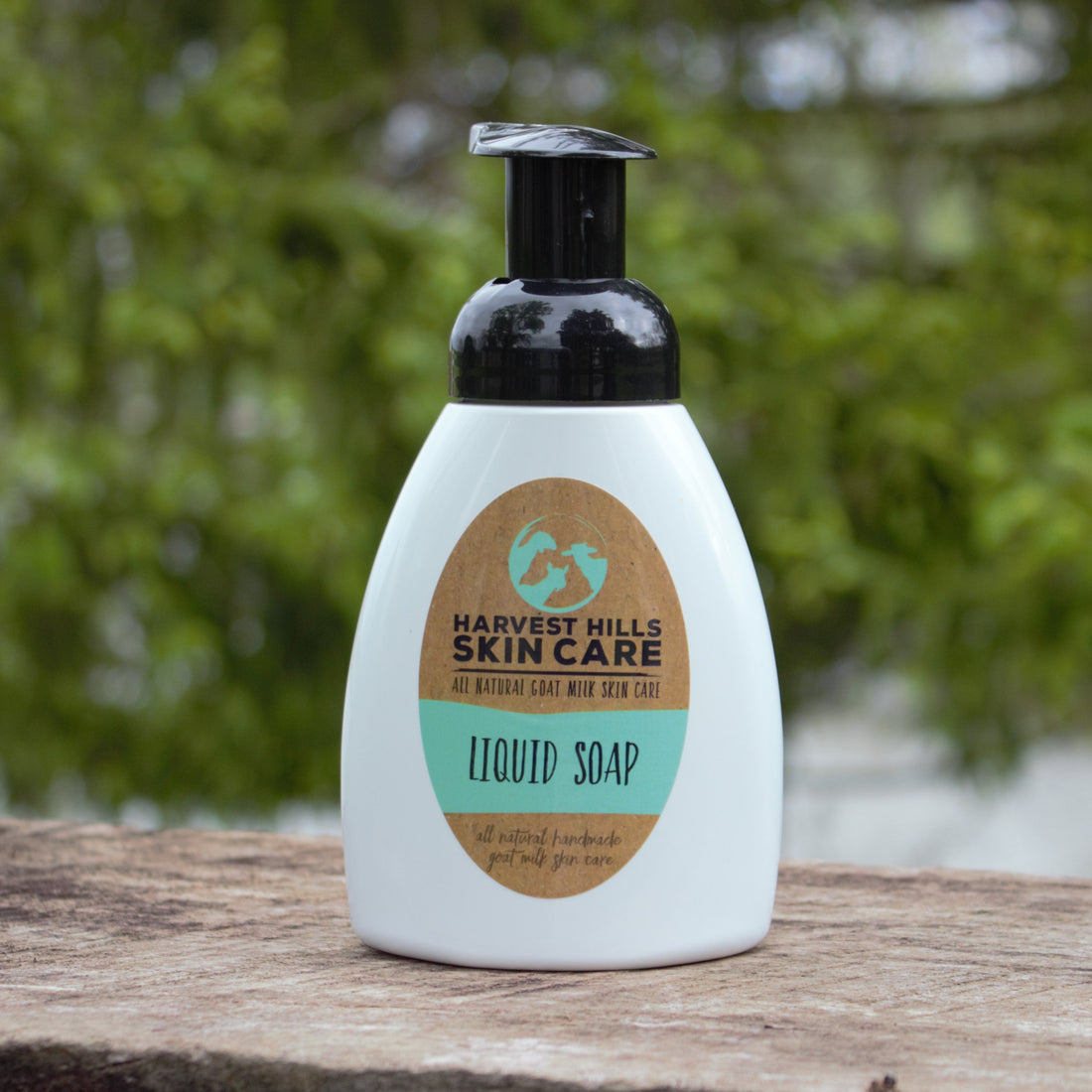 Bottle of foaming liquid goat milk soap - 100% natural soap 